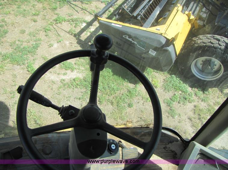 image for item 3140 1999 Caterpillar Lexion 480 RWA combine