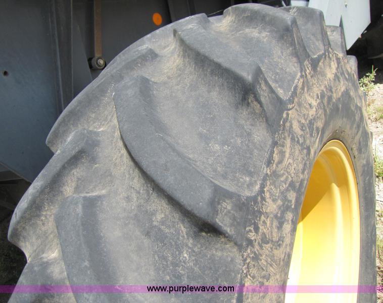 image for item 3140 1999 Caterpillar Lexion 480 RWA combine