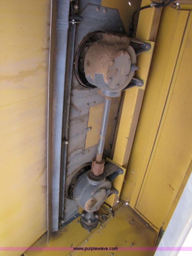 image for item 3140 1999 Caterpillar Lexion 480 RWA combine