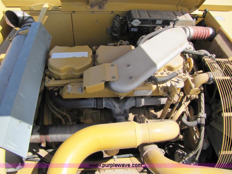 image for item 3140 1999 Caterpillar Lexion 480 RWA combine