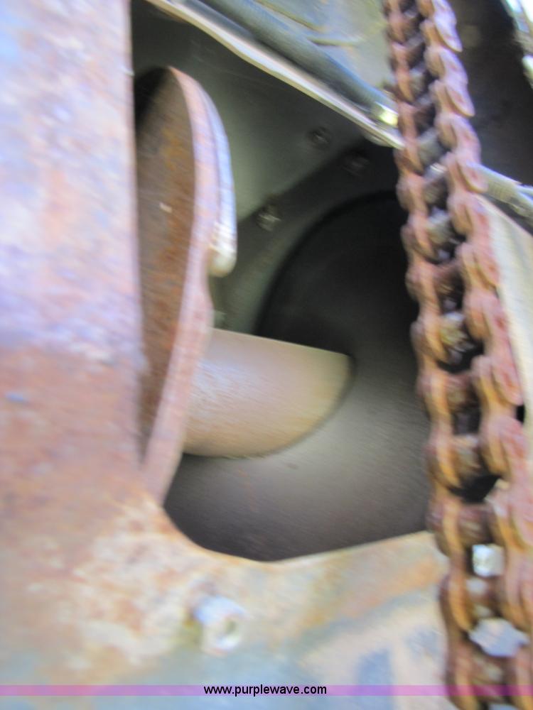 image for item 3140 1999 Caterpillar Lexion 480 RWA combine