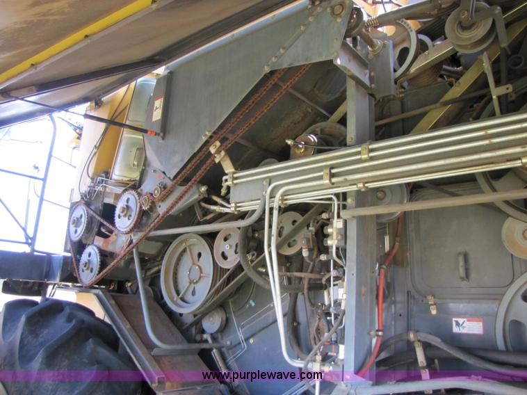 image for item 3140 1999 Caterpillar Lexion 480 RWA combine