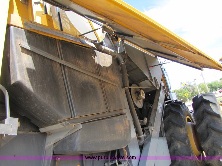 image for item 3140 1999 Caterpillar Lexion 480 RWA combine