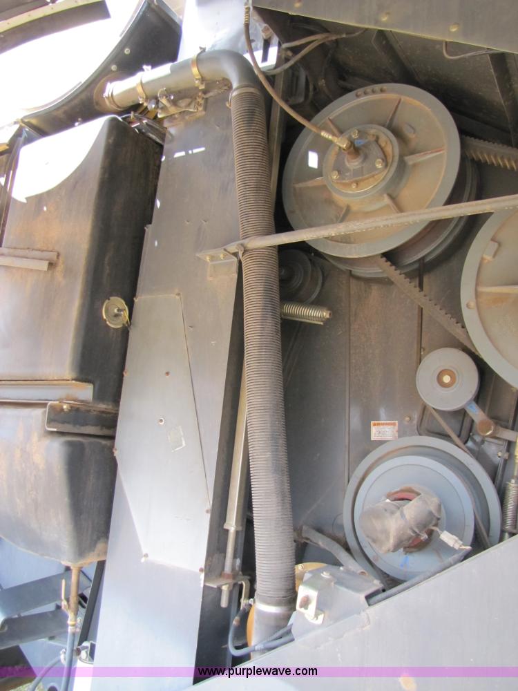 image for item 3140 1999 Caterpillar Lexion 480 RWA combine