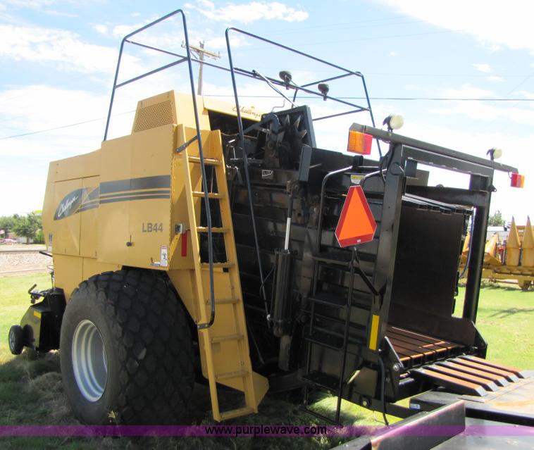 image for item 3141 2004 Challenger LB44 4x4 big square baler