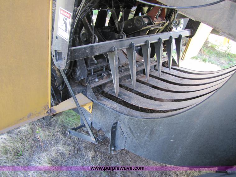 image for item 3141 2004 Challenger LB44 4x4 big square baler