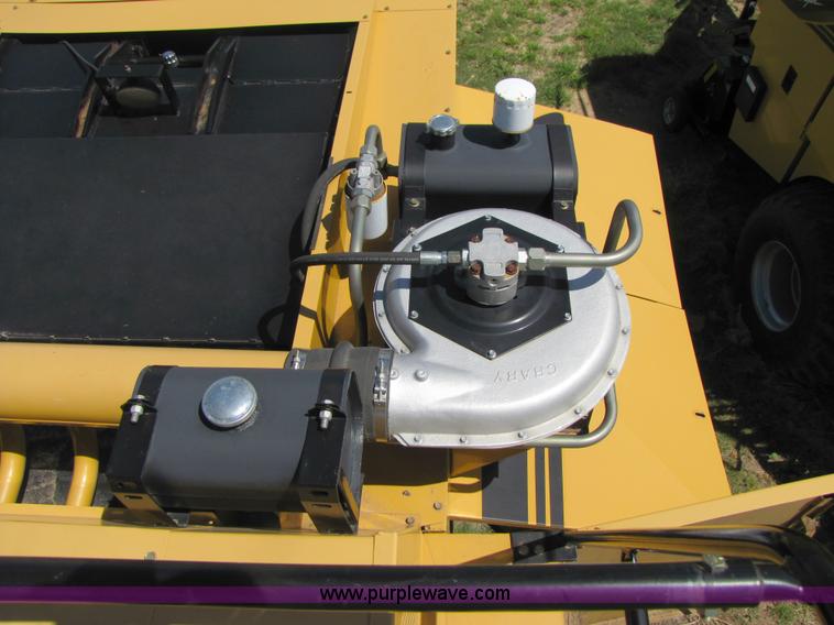 image for item 3141 2004 Challenger LB44 4x4 big square baler