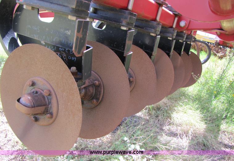 image for item 3146 1999 Sunflower 4510-11 14' disc chisel