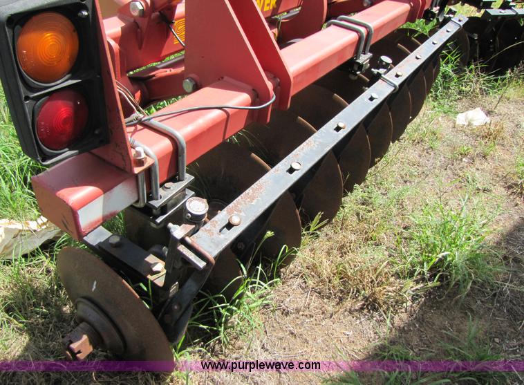 image for item 3146 1999 Sunflower 4510-11 14' disc chisel