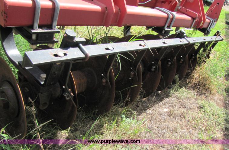 image for item 3146 1999 Sunflower 4510-11 14' disc chisel