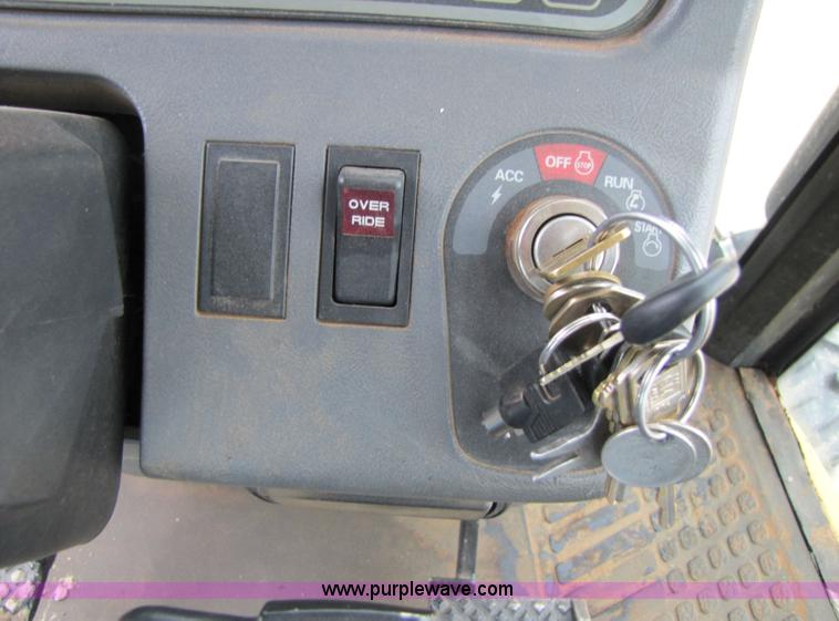 image for item 3191 1996 Caterpillar Challenger 45 tractor