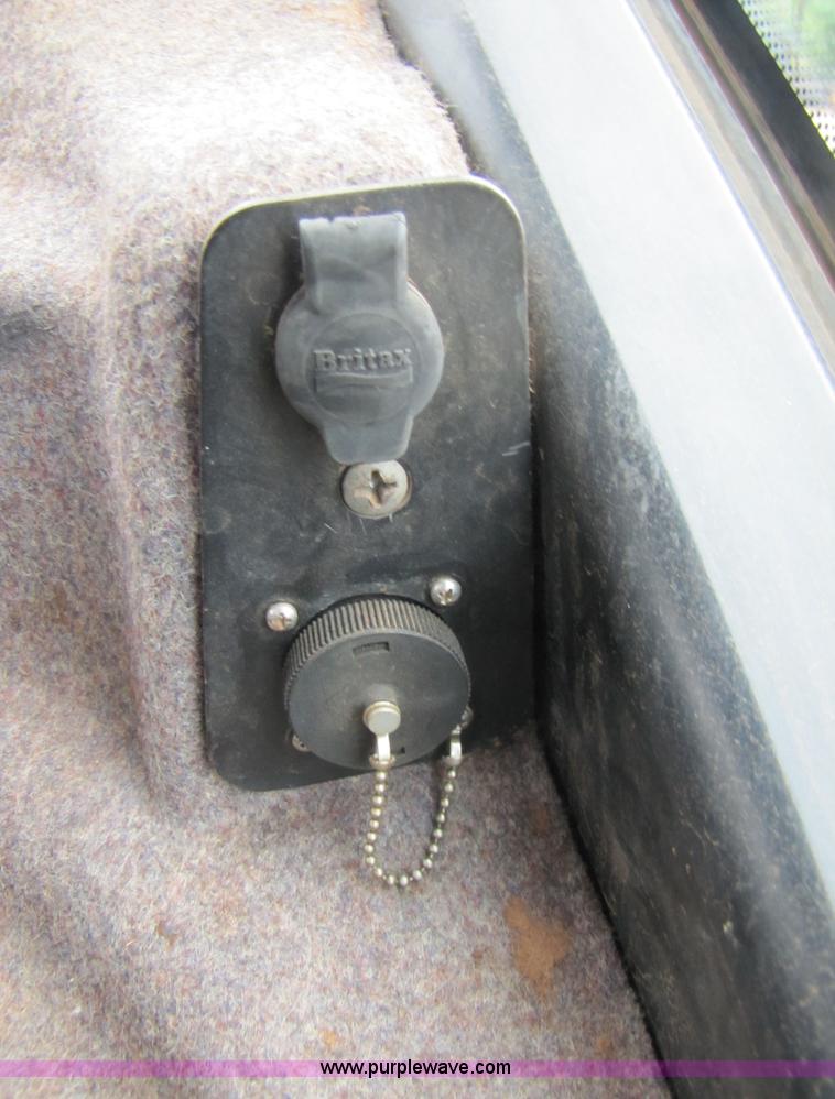 image for item 3191 1996 Caterpillar Challenger 45 tractor