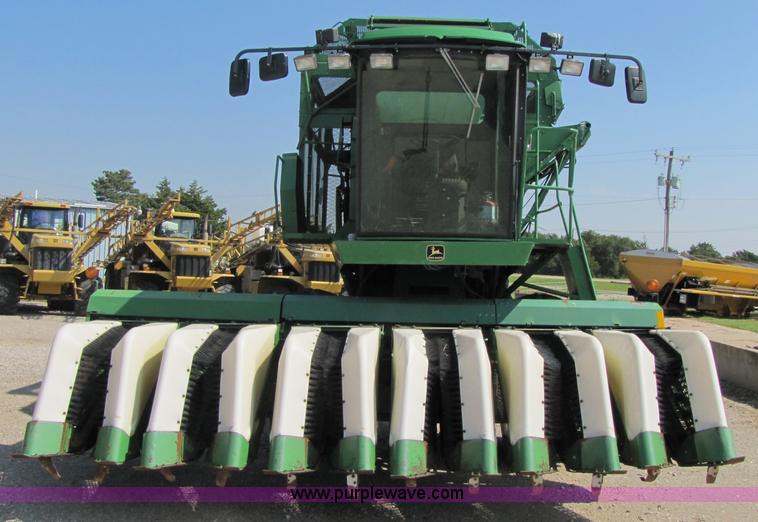 image for item 3439 1996 John Deere 7450 cotton stripper
