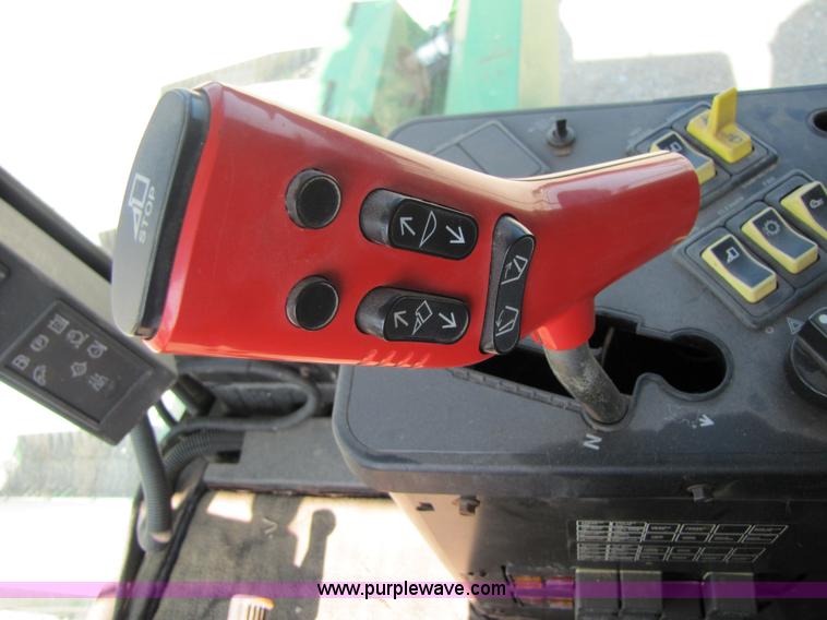 image for item 3439 1996 John Deere 7450 cotton stripper