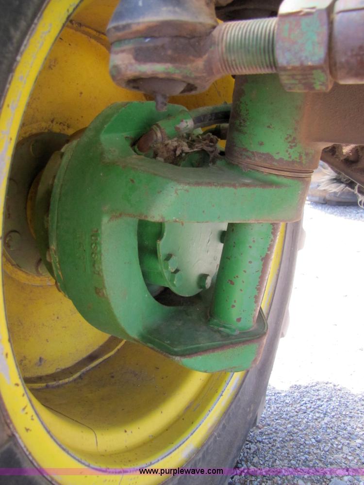 image for item 3439 1996 John Deere 7450 cotton stripper