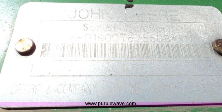 image for item 3467 John Deere 1850 air seeder with John Deere 1900 air cart