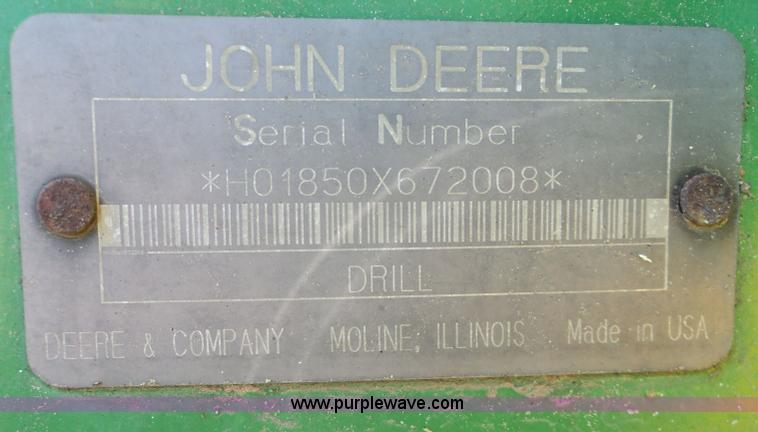 image for item 3467 John Deere 1850 air seeder with John Deere 1900 air cart