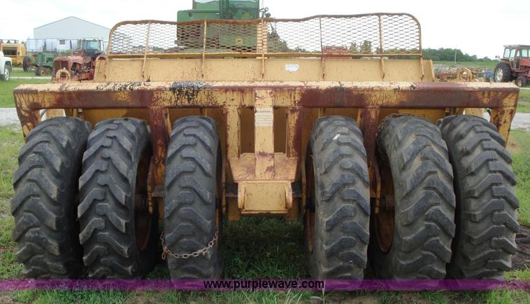 image for item 1602 1996 Reynolds C14E10.5 pull type scraper