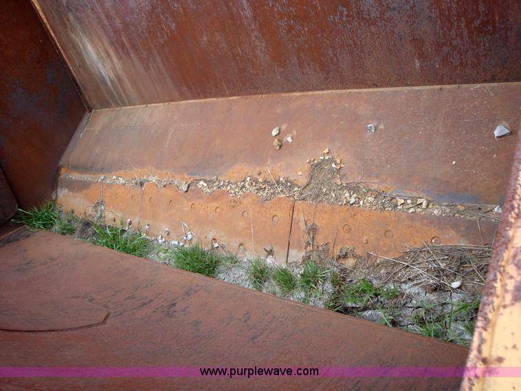 image for item 1602 1996 Reynolds C14E10.5 pull type scraper