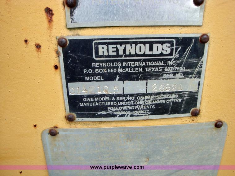 image for item 1602 1996 Reynolds C14E10.5 pull type scraper