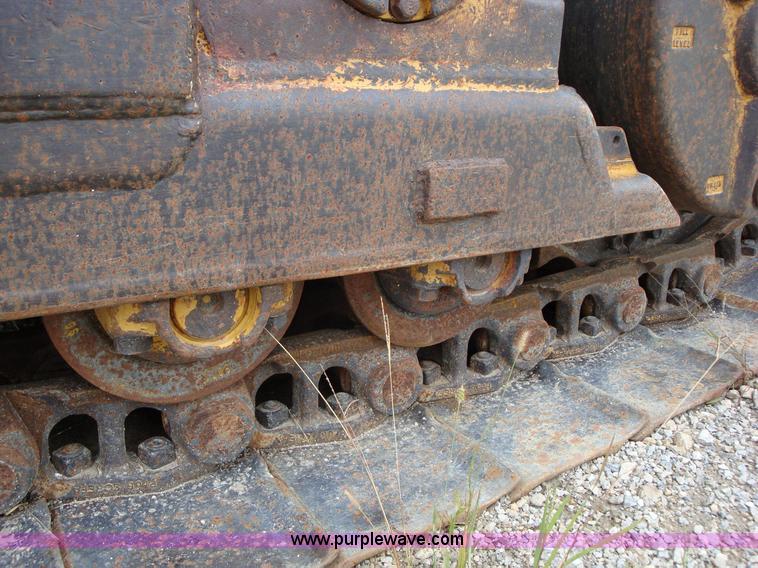 image for item 1607 1987 Caterpillar 963LGP track loader