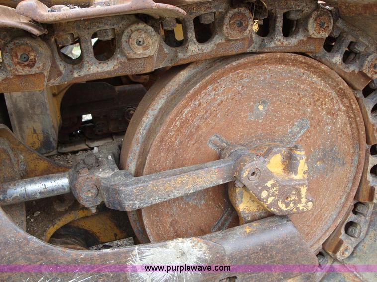 image for item 1607 1987 Caterpillar 963LGP track loader