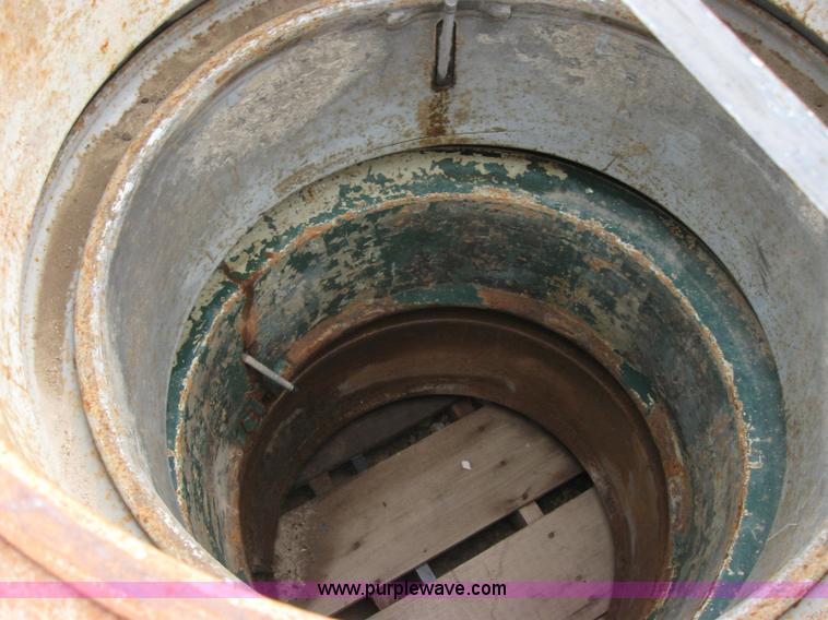 image for item 2553 (8) 9.00-20 rims and tires