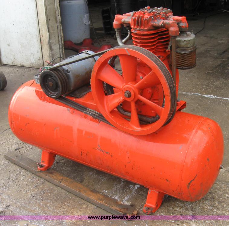 image for item 2557 Devilbiss air compressor