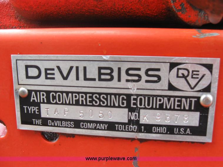 image for item 2557 Devilbiss air compressor