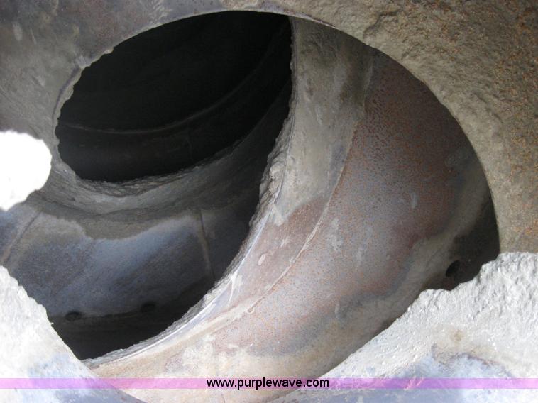 image for item 2796 1994 Ford LT8000F mixer truck