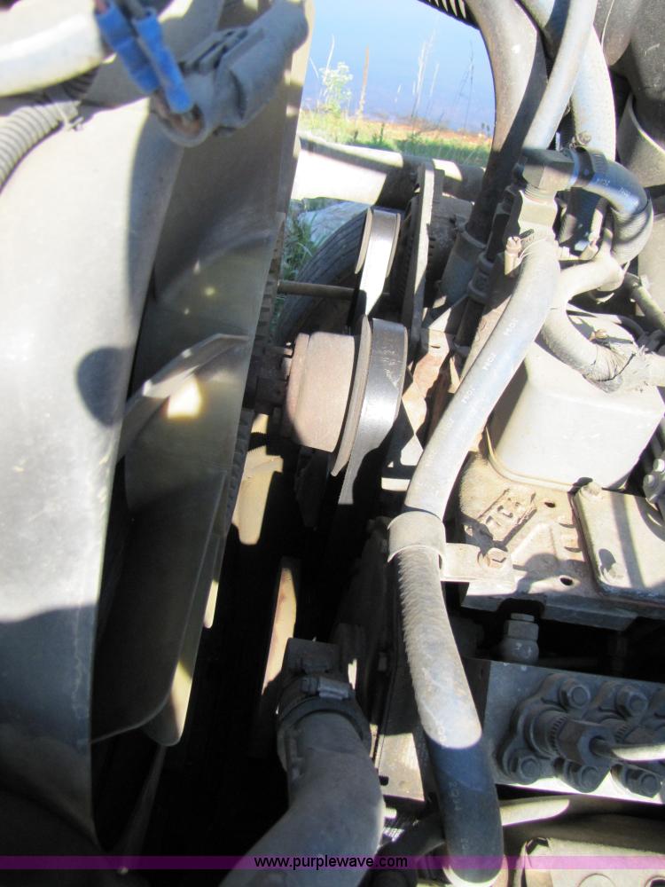 image for item 3123 1995 Ford F800 water truck