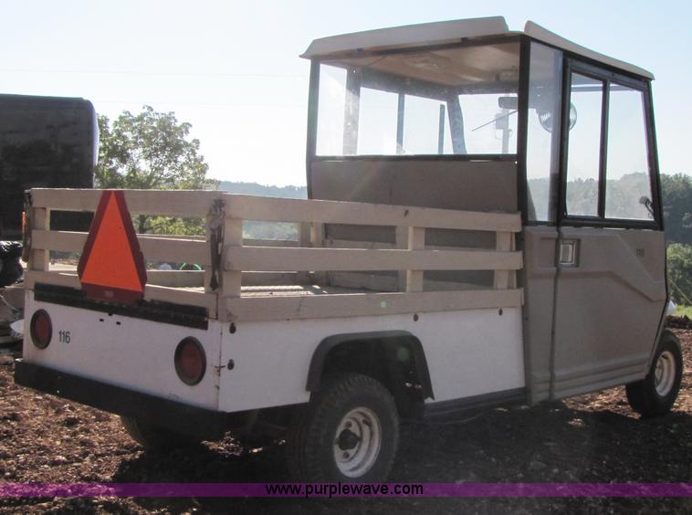 image for item 3124 2004 Columbia ParCar utility vehicle