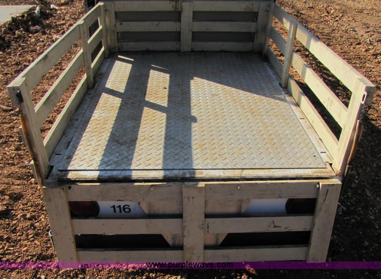 image for item 3124 2004 Columbia ParCar utility vehicle