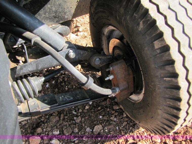 image for item 3124 2004 Columbia ParCar utility vehicle