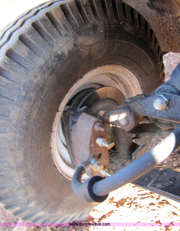 image for item 3124 2004 Columbia ParCar utility vehicle