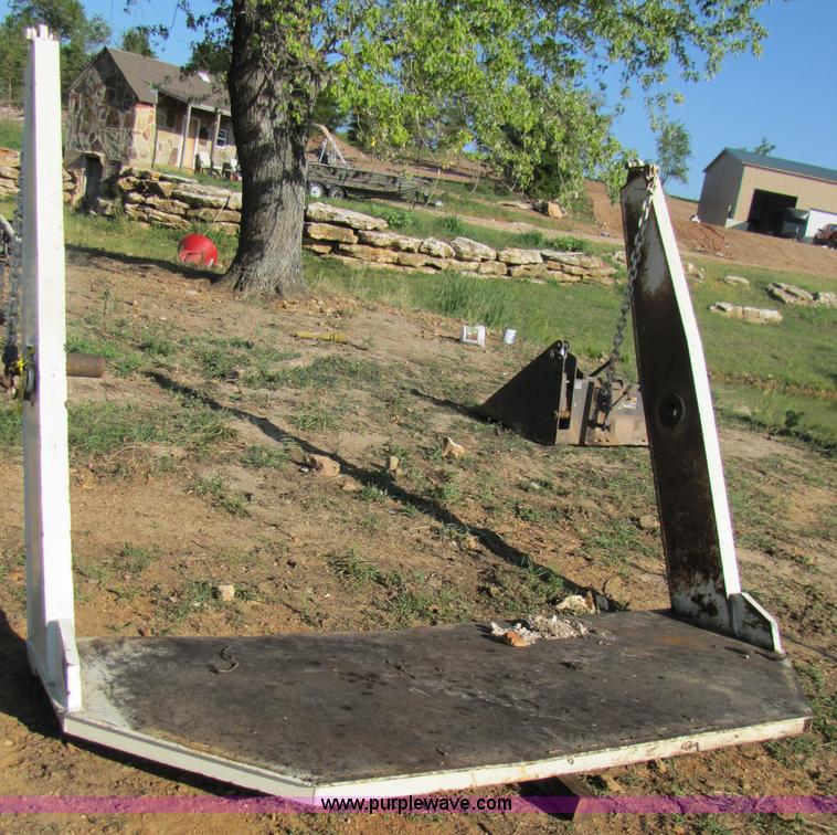 image for item 3125 Dump bed end gate