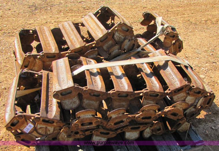image for item 3126 Loegering skid steer tracks