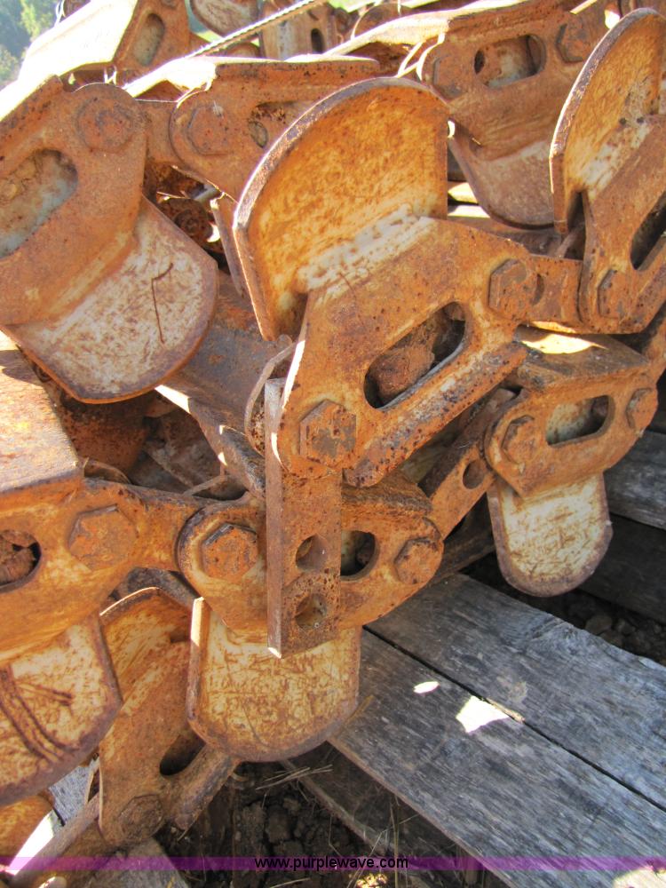 image for item 3126 Loegering skid steer tracks