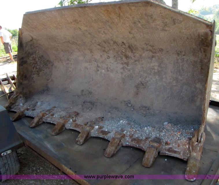 image for item 3128 Balderson quick coupler with bucket and pallet forks