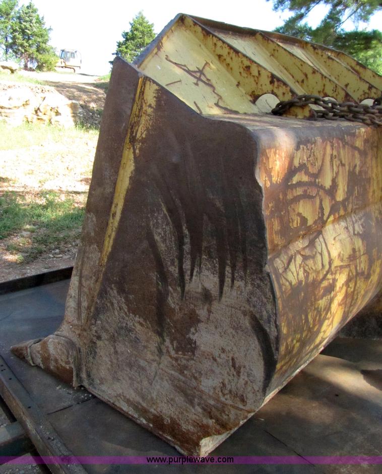 image for item 3128 Balderson quick coupler with bucket and pallet forks