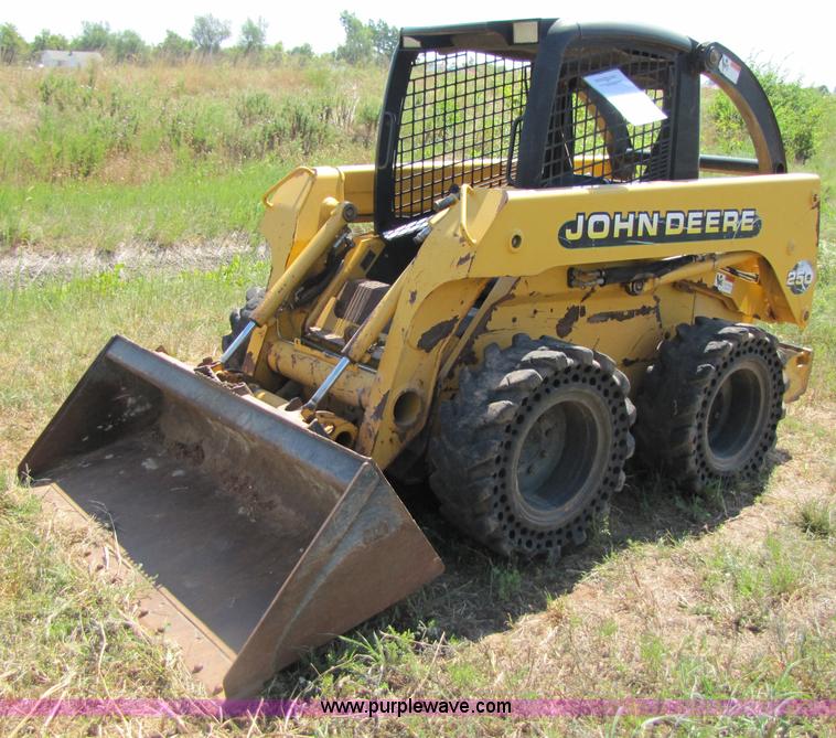 image for item 3136 1999 John Deere 250 skid steer