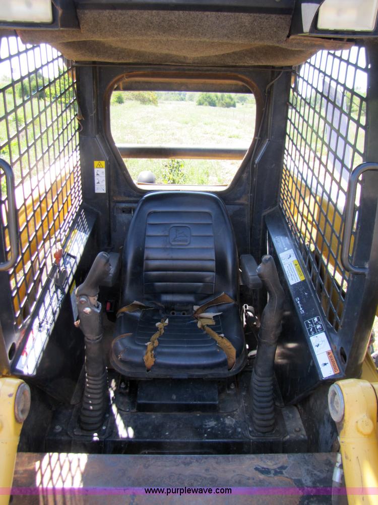 image for item 3136 1999 John Deere 250 skid steer