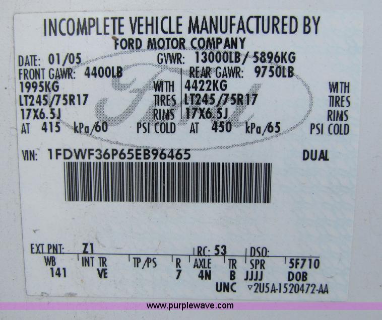 image for item 3192 2005 Ford F350 Super Duty service truck