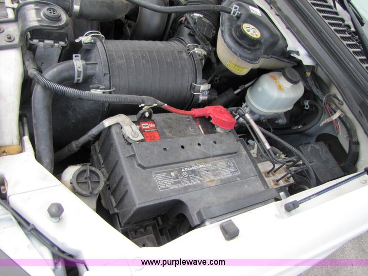 image for item 3192 2005 Ford F350 Super Duty service truck