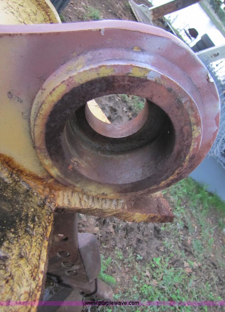 image for item 3193 Caterpillar excavator bucket