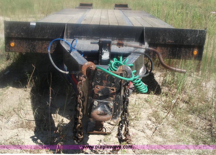 image for item 3549 2001 Talbert Austin AC-20 trailer