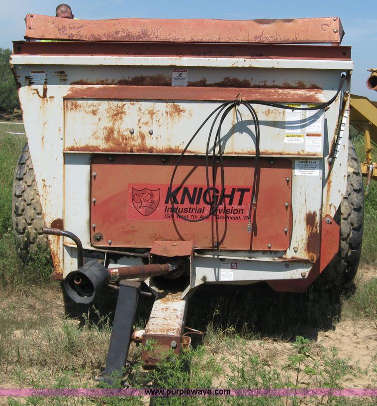 image for item 3563 Knight ProTwin Slinger 8030 manure spreader