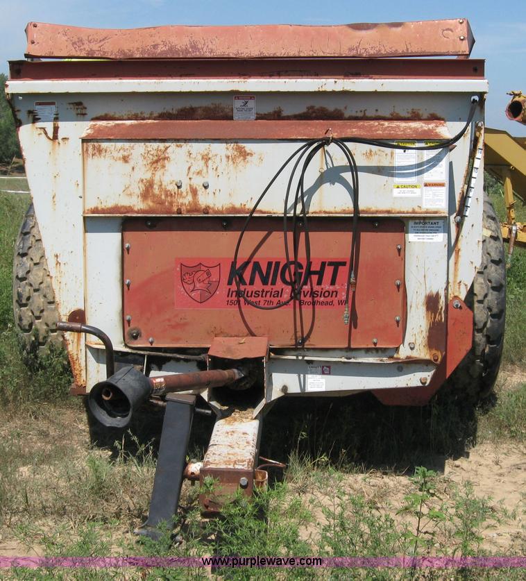 image for item 3563 Knight ProTwin Slinger 8030 manure spreader