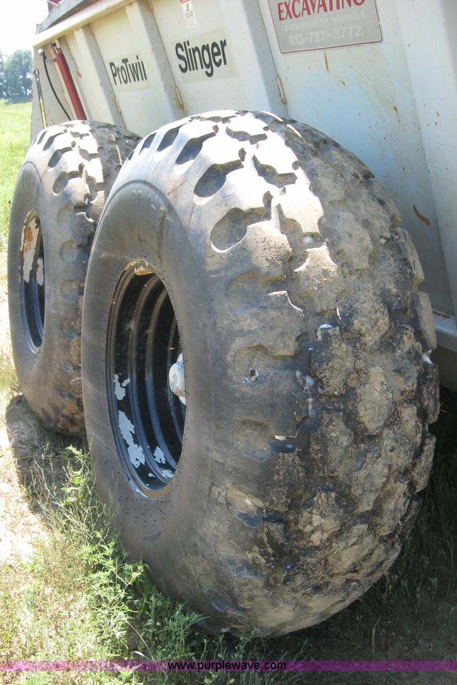 image for item 3563 Knight ProTwin Slinger 8030 manure spreader