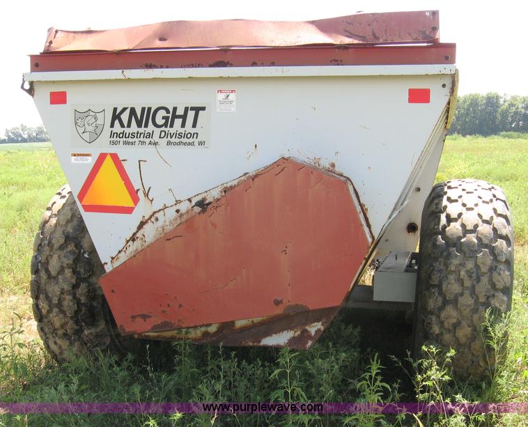 image for item 3563 Knight ProTwin Slinger 8030 manure spreader